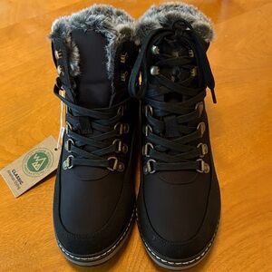 White Mountain Black Lace Up Boots with Fur Trim
